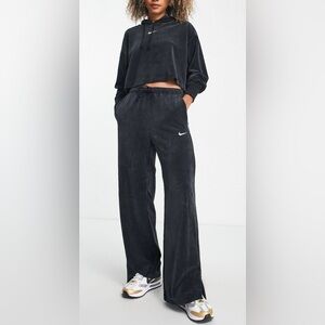 Women’s Nike Sportswear Women's Velour Wide-Leg Pants Black Size XL
